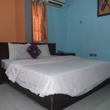 Flamingo Hotel Festac Town Ngoại thất bức ảnh