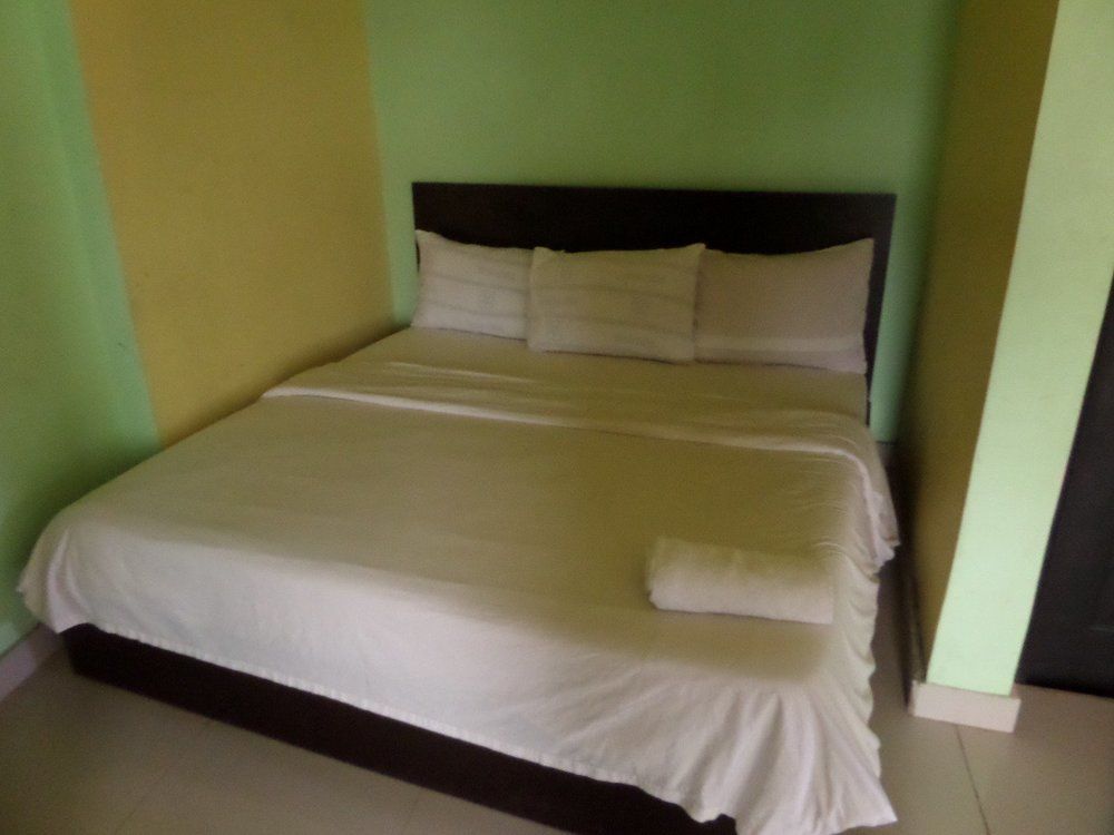 Flamingo Hotel Festac Town Ngoại thất bức ảnh