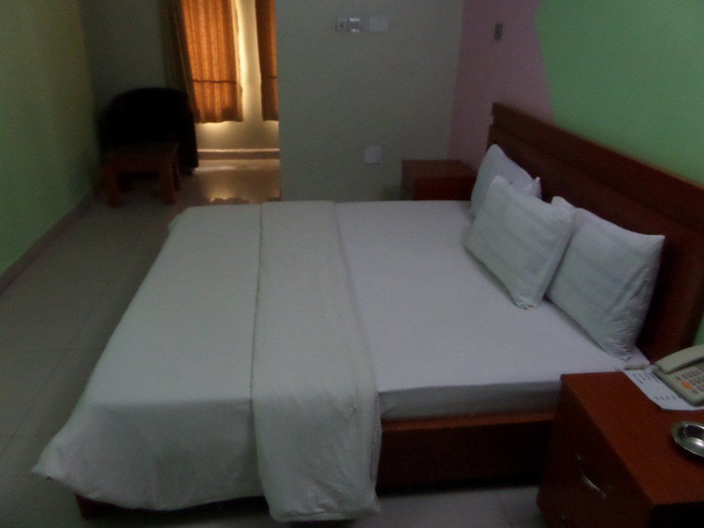 Flamingo Hotel Festac Town Ngoại thất bức ảnh