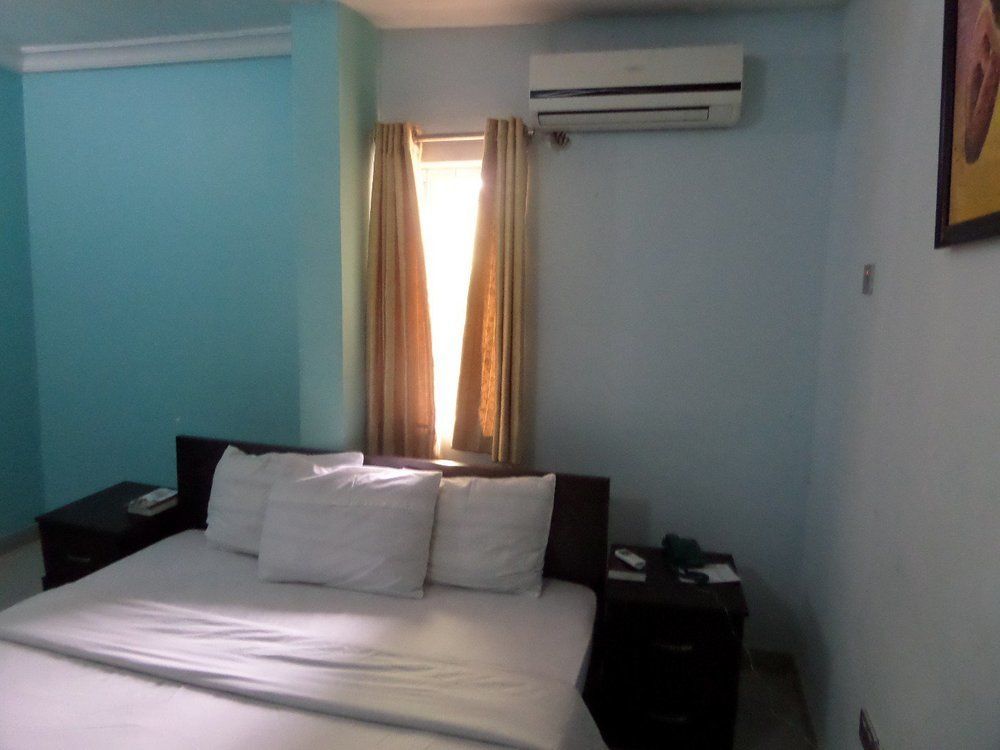 Flamingo Hotel Festac Town Ngoại thất bức ảnh