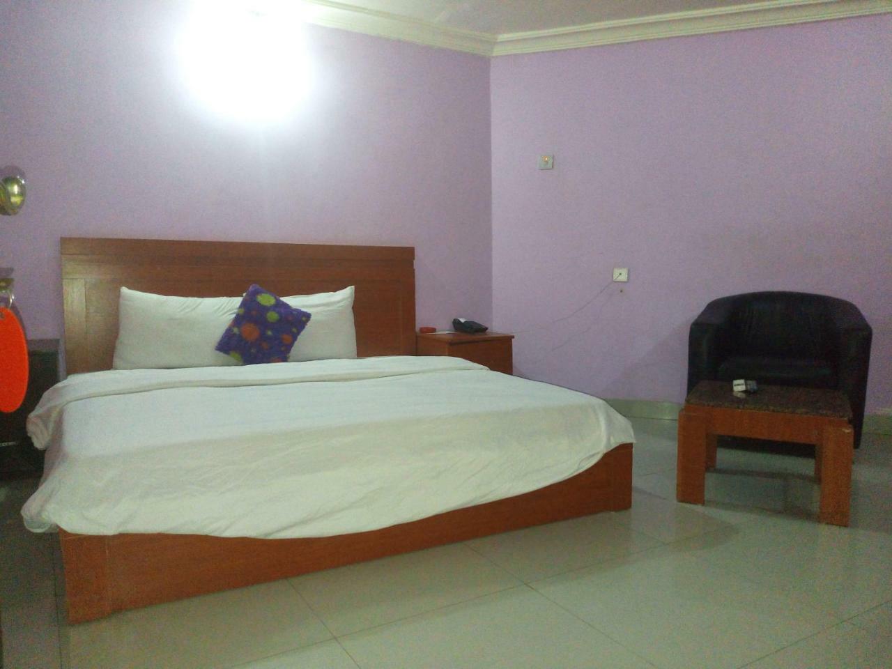 Flamingo Hotel Festac Town Ngoại thất bức ảnh