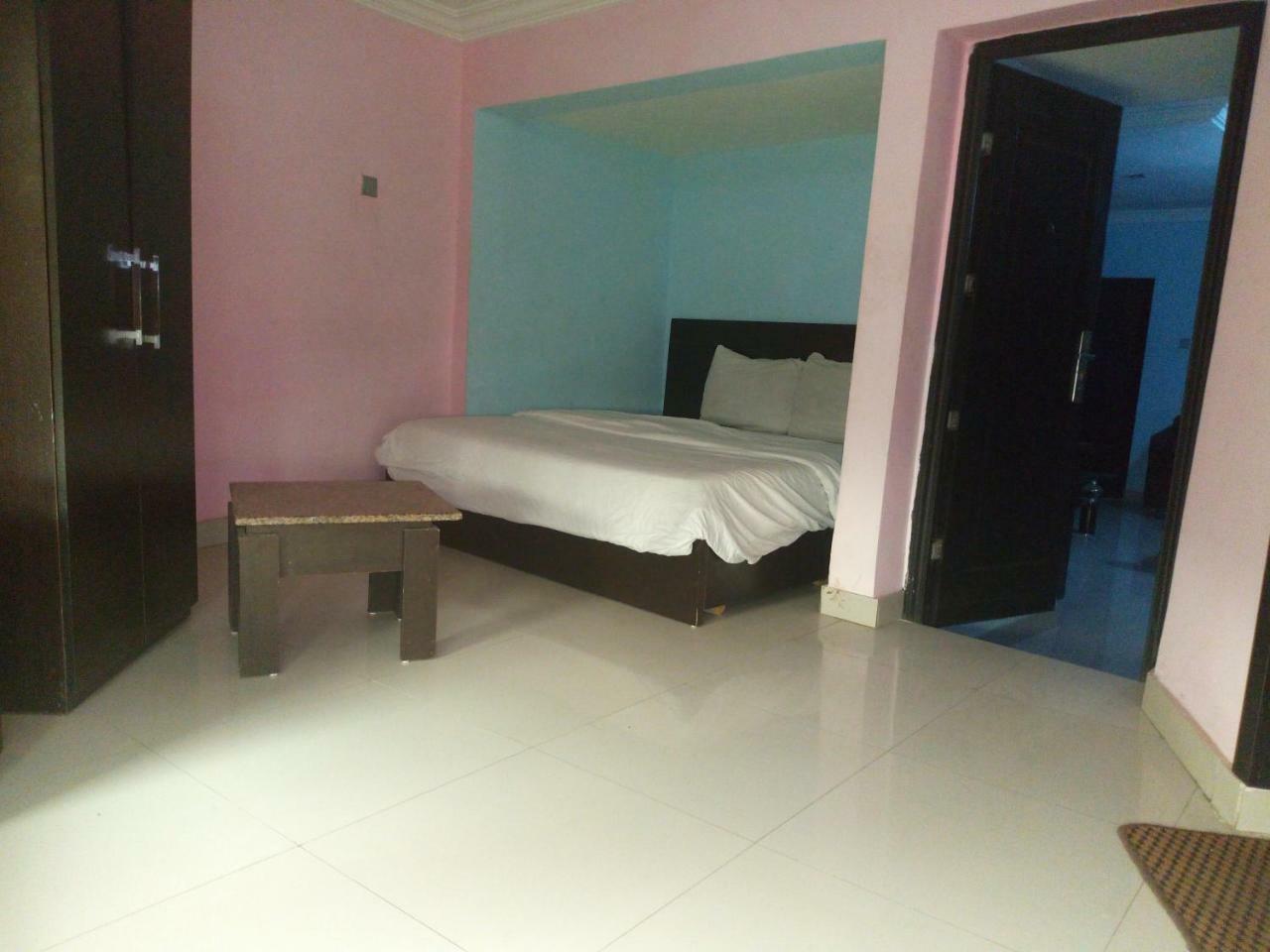 Flamingo Hotel Festac Town Ngoại thất bức ảnh