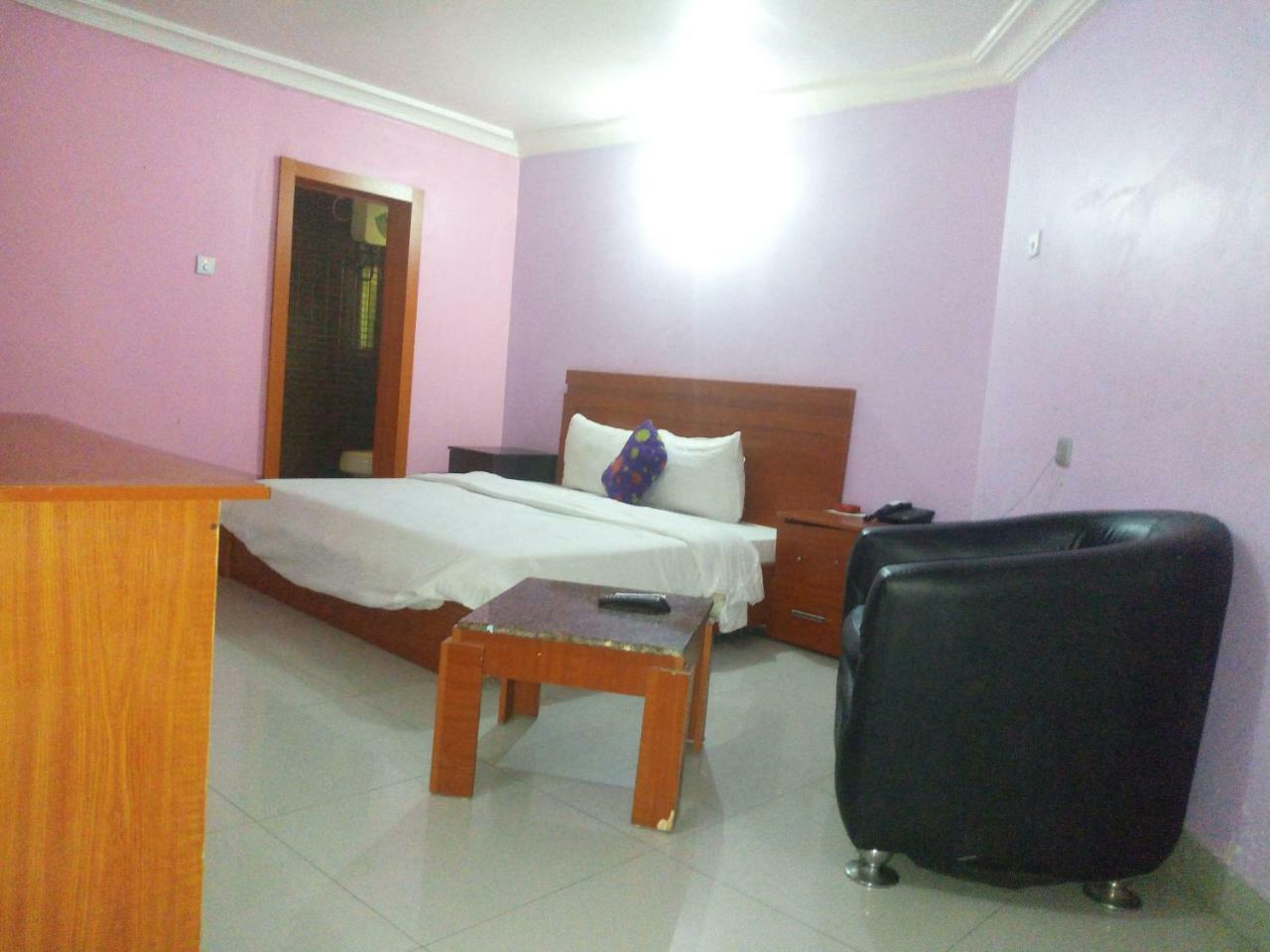 Flamingo Hotel Festac Town Ngoại thất bức ảnh