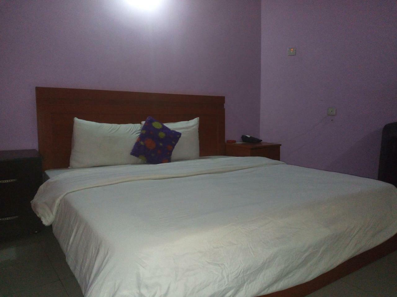 Flamingo Hotel Festac Town Ngoại thất bức ảnh
