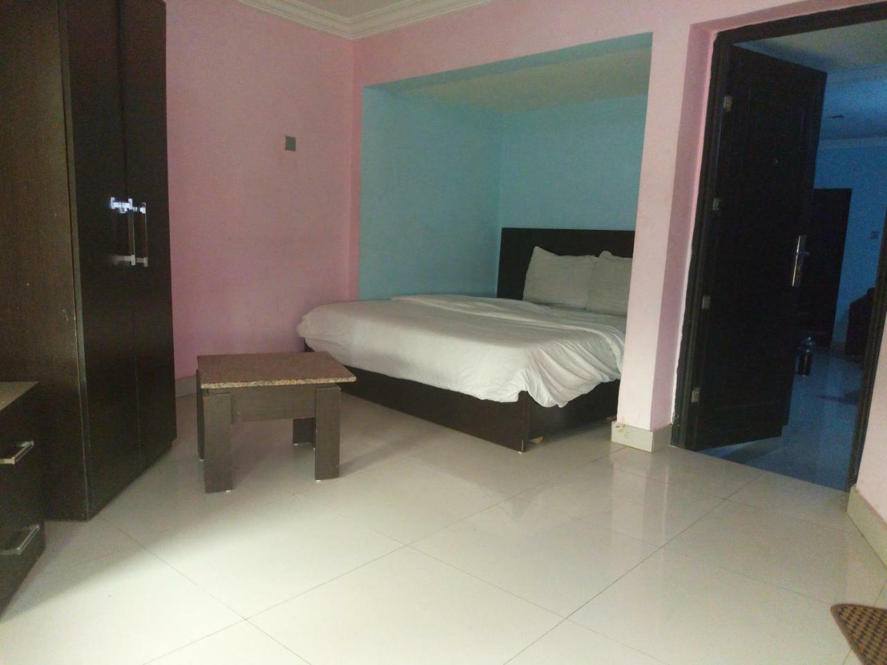 Flamingo Hotel Festac Town Ngoại thất bức ảnh